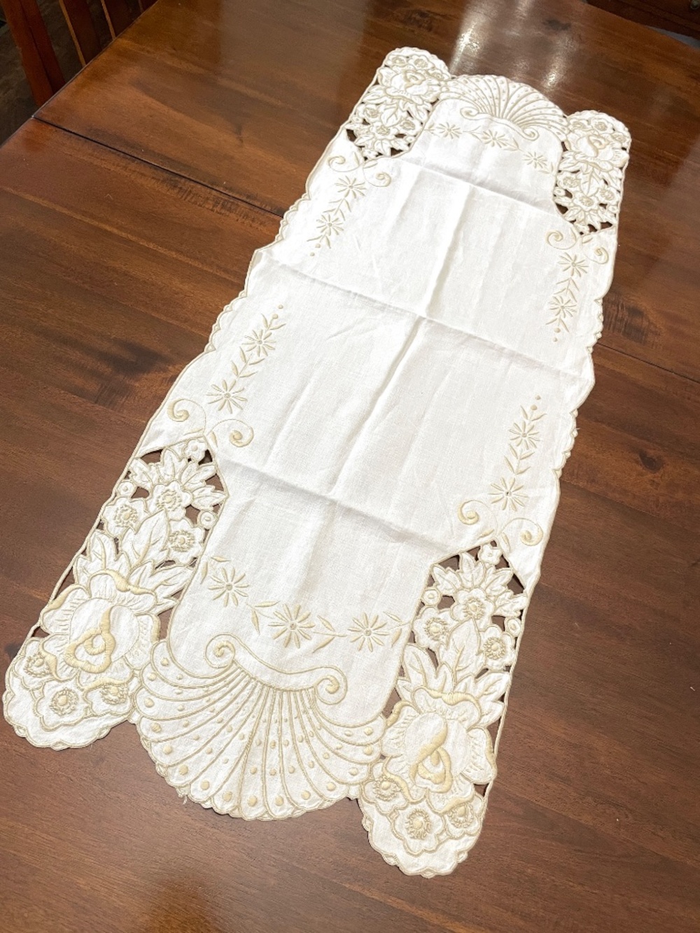 Vintage Linen Off White Taupe Cutwork Embroidered Table Linen Doily